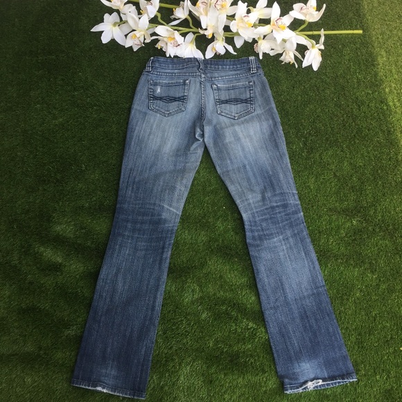 👖Forever 21 Size 27 Distressed Boot Cut Jeans - Picture 2 of 6