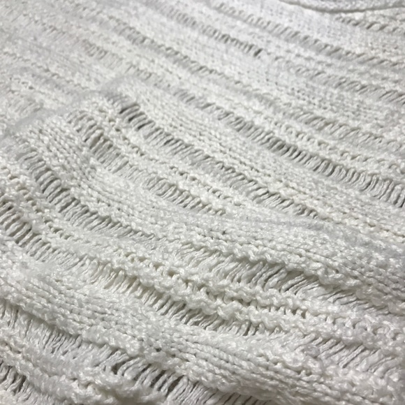 Cute crop sweater - Picture 2 of 3