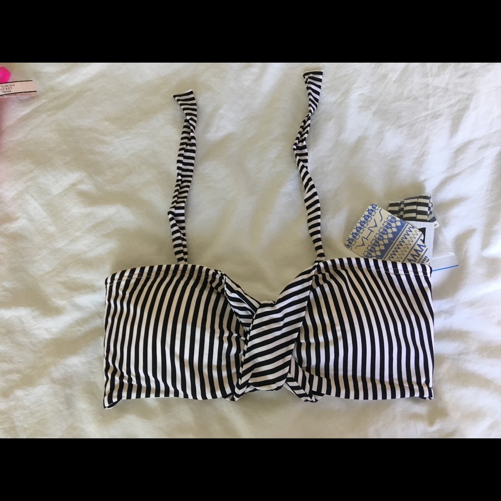 Saha Bikini Top
