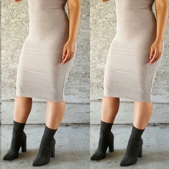 SALEWomen's mid calf high heel boot - Picture 2 of 4