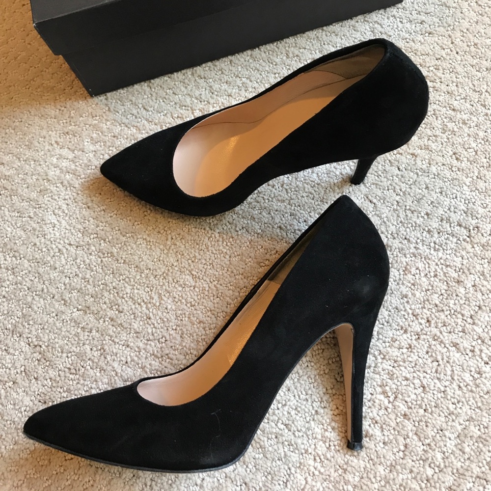 Barneys New York black suede pumps size 7.5