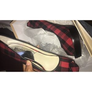 Micheal kors york platform