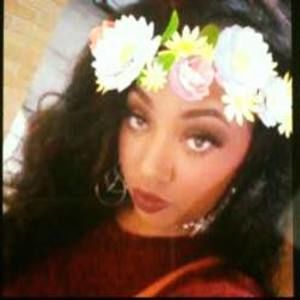 Meet your Posher, Tia