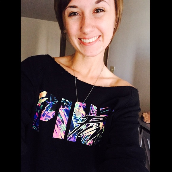 Meet Your Posher, Erin - Picture 6 of 7