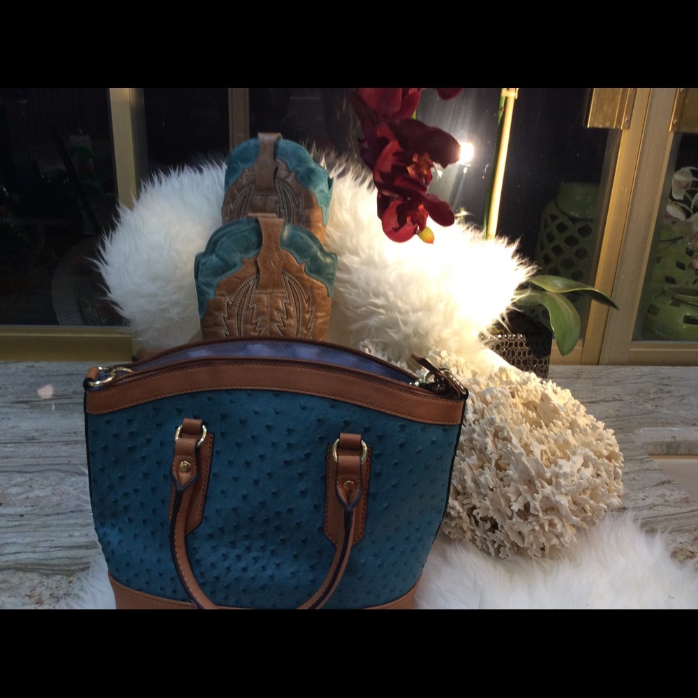 Purse - Picture 3 of 4