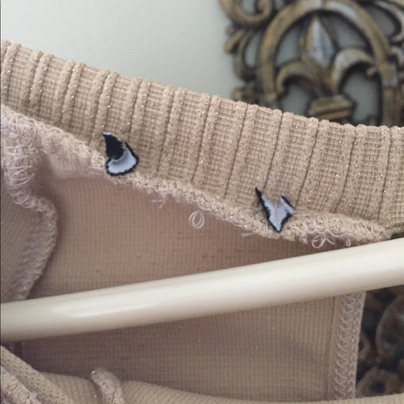 gold shimmer body con dress with keyhole back - Picture 4 of 5