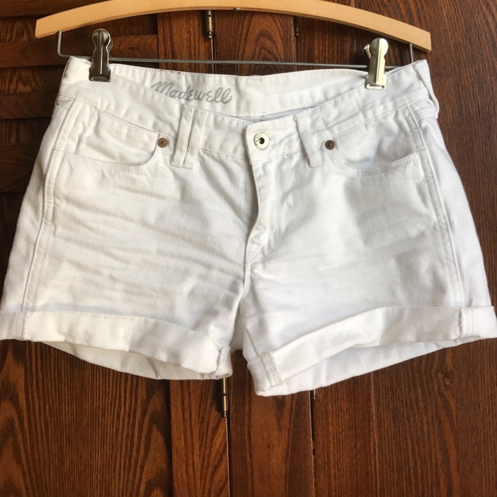 ☀️ sale! Madewell white jean shorts
