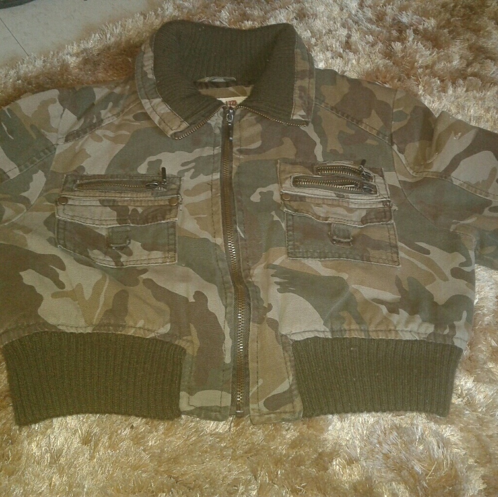 Cute military crop top jacket