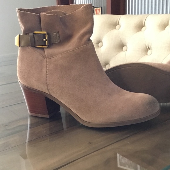 Never worn - Picture 2 of 4