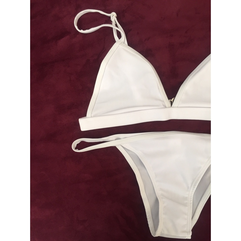 { NWOT - Cheeky white bikini }