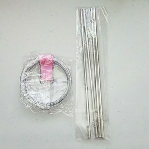 30oz. Lid and Straws