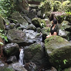 Meet your Posher, Elizabeth