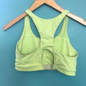 Lululemon sports bra