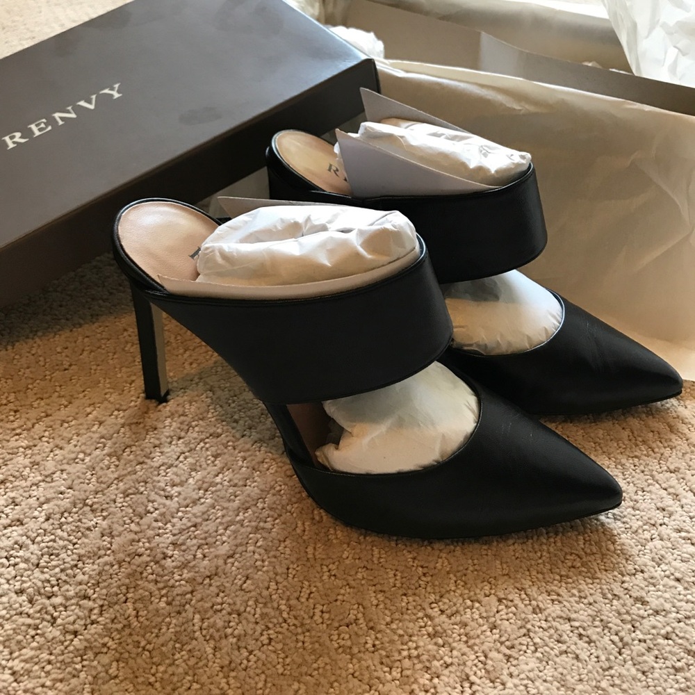 Renvy two strap black leather pumps