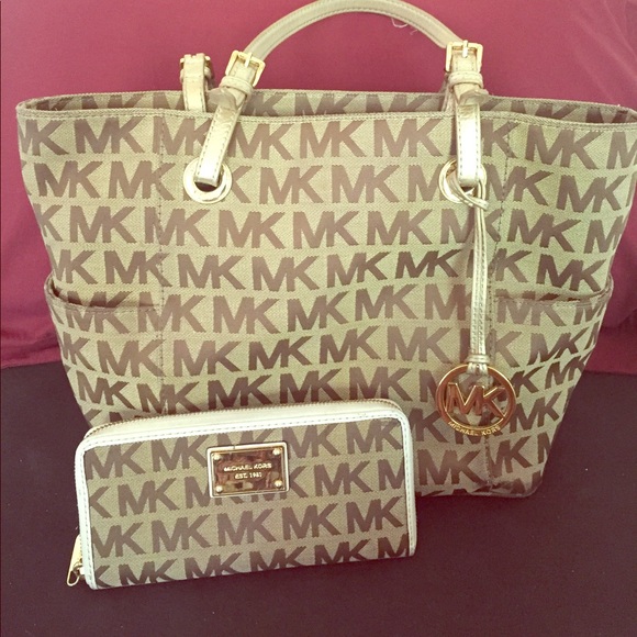 michael kors matching purse and shoes