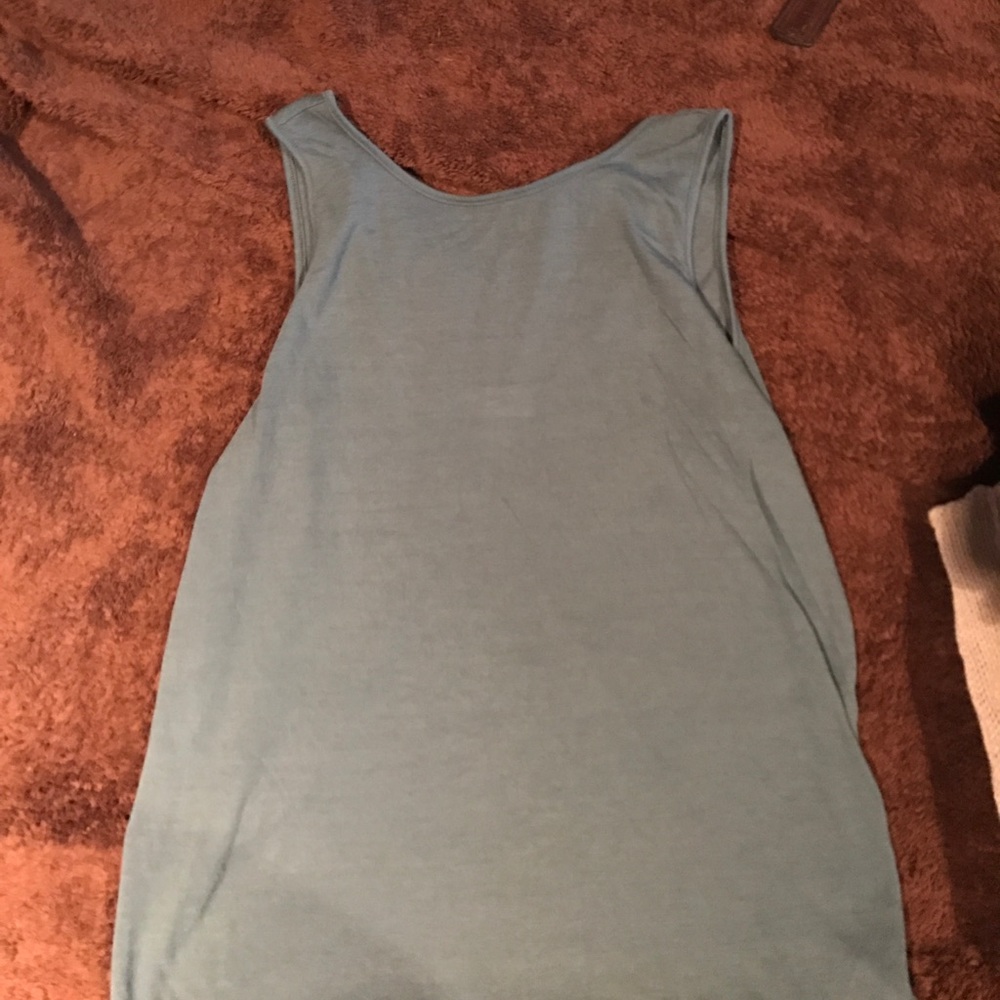 Green Old Navy tank