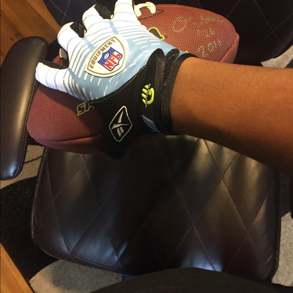 nfl wide receiver gloves - Picture 4 of 4