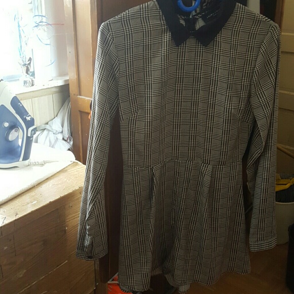 AKIRA Romper - Picture 2 of 4