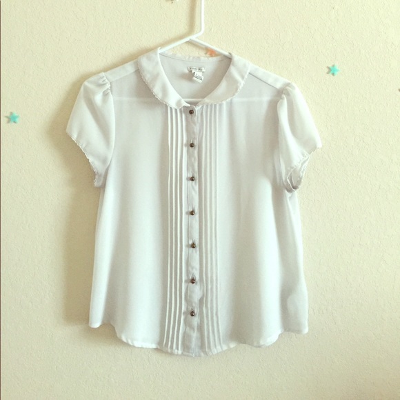F21 Peter Pan sheer button up - Picture 1 of 1