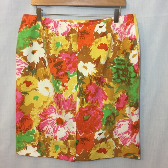 Talbots Painterly Floral Pencil Skirt Sz 14P NWOT - Picture 5 of 8