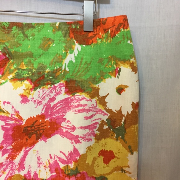 Talbots Painterly Floral Pencil Skirt Sz 14P NWOT - Picture 7 of 8