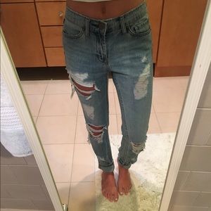 BDG boyfriend jeans low waisted