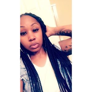 Meet your Posher, Lakisha