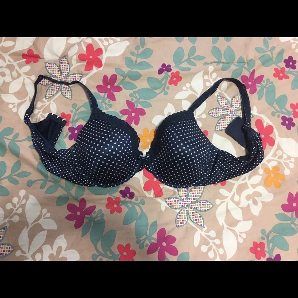 Polka-dot wire bra