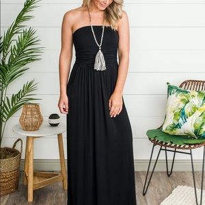 Black maxi dress with pockets