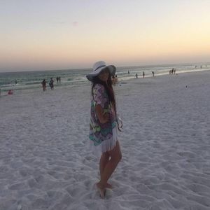 Meet your Posher, Marcela