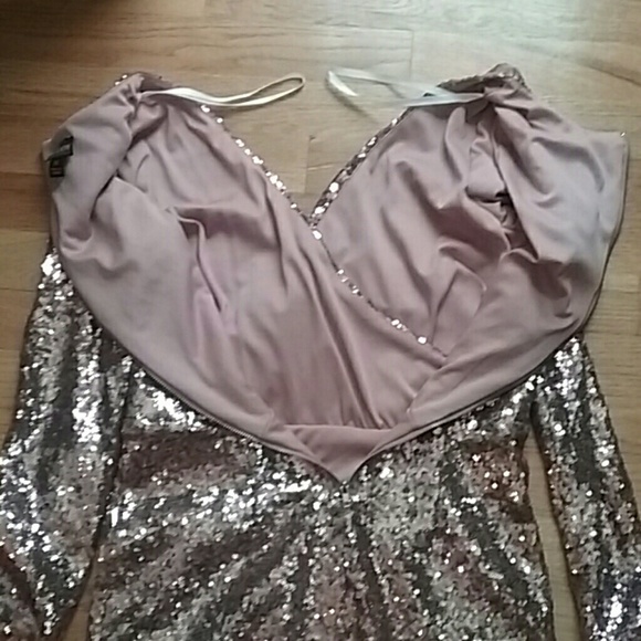 NWOT Dazzling Rose Gold Sequined Mini - Picture 6 of 8