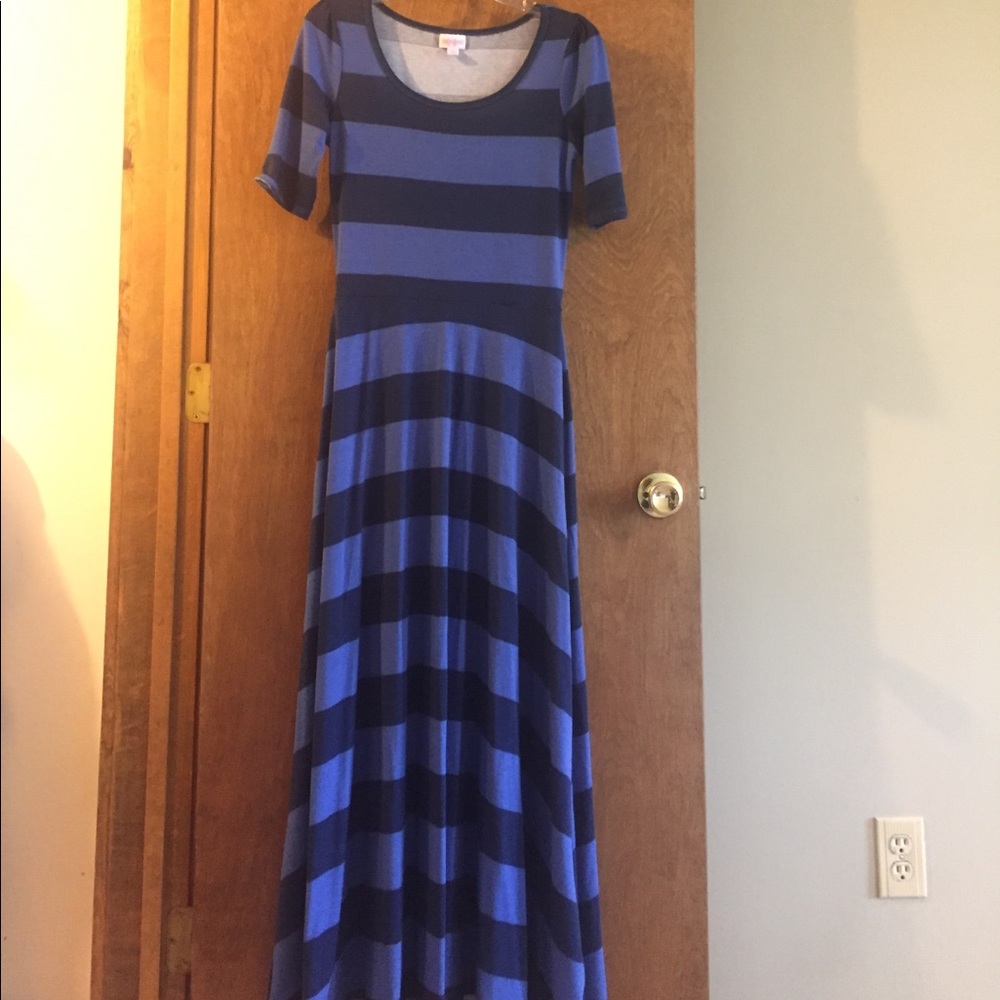 New without tag Lularoe Ana dress size small