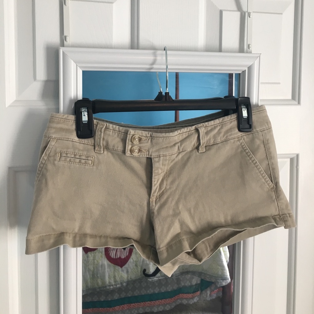 Khaki American Eagle Shorts