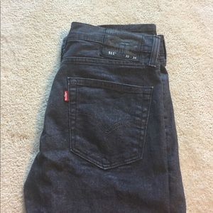 Men's Levi's 511. 32x34. Dark gray color.
