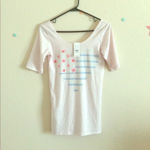 USA heart shaped flag scoop neck cropped sleeves