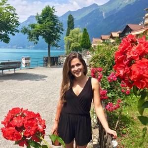 Meet your Posher, Ellen