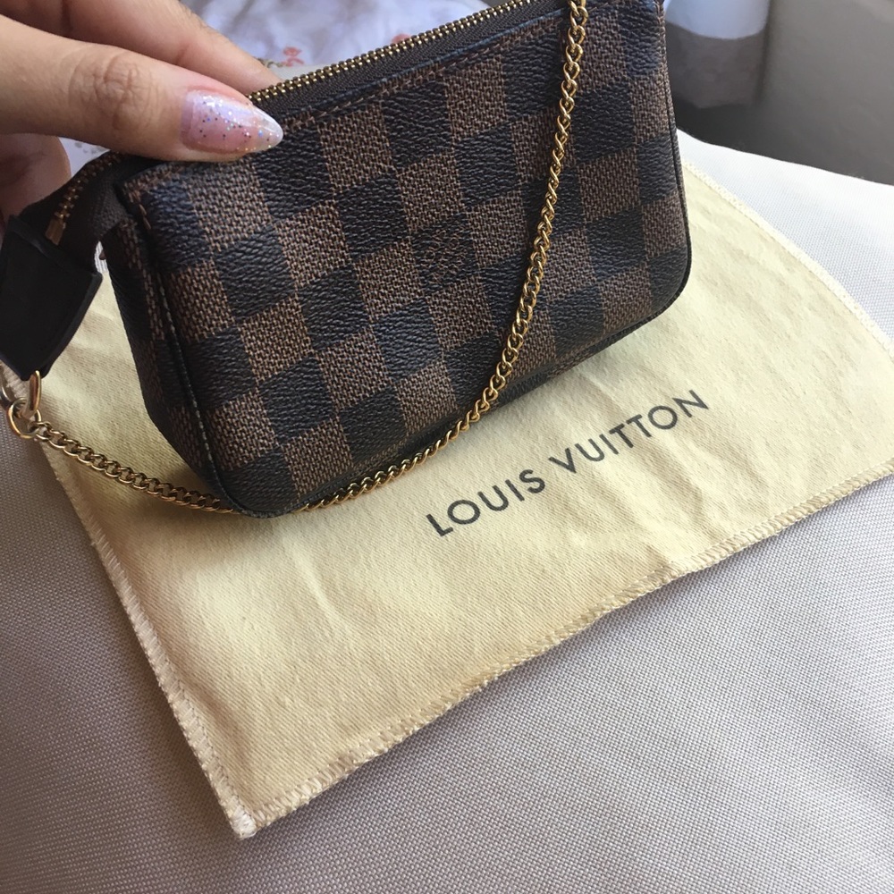 ❌S O L D ❌Louis Vuitton Mini Pochette - Picture 2 of 6