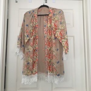 Floral lace kimono NWOT