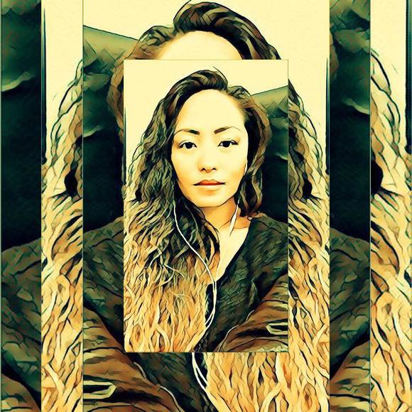 Meet your Posher, Julie - Picture 1 of 1