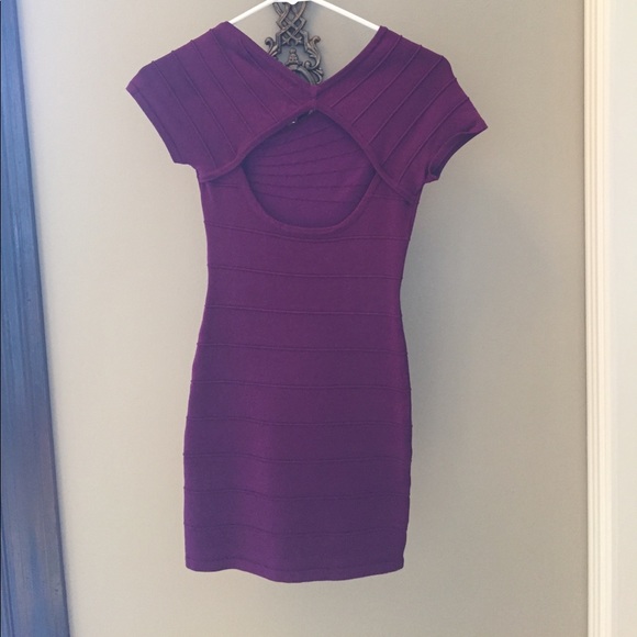 Purple short sleeve dress with keyhole in back - Picture 2 of 3