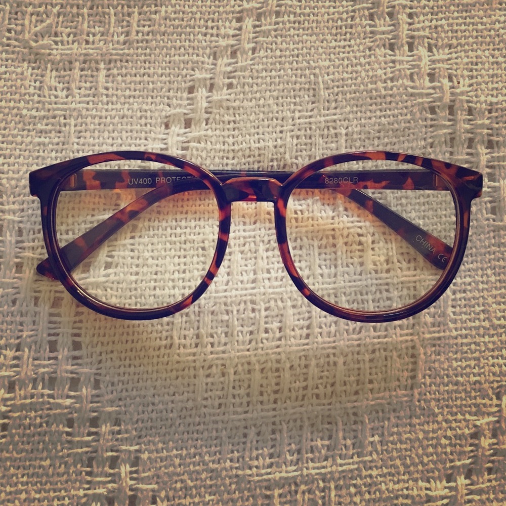FAKE LENSES