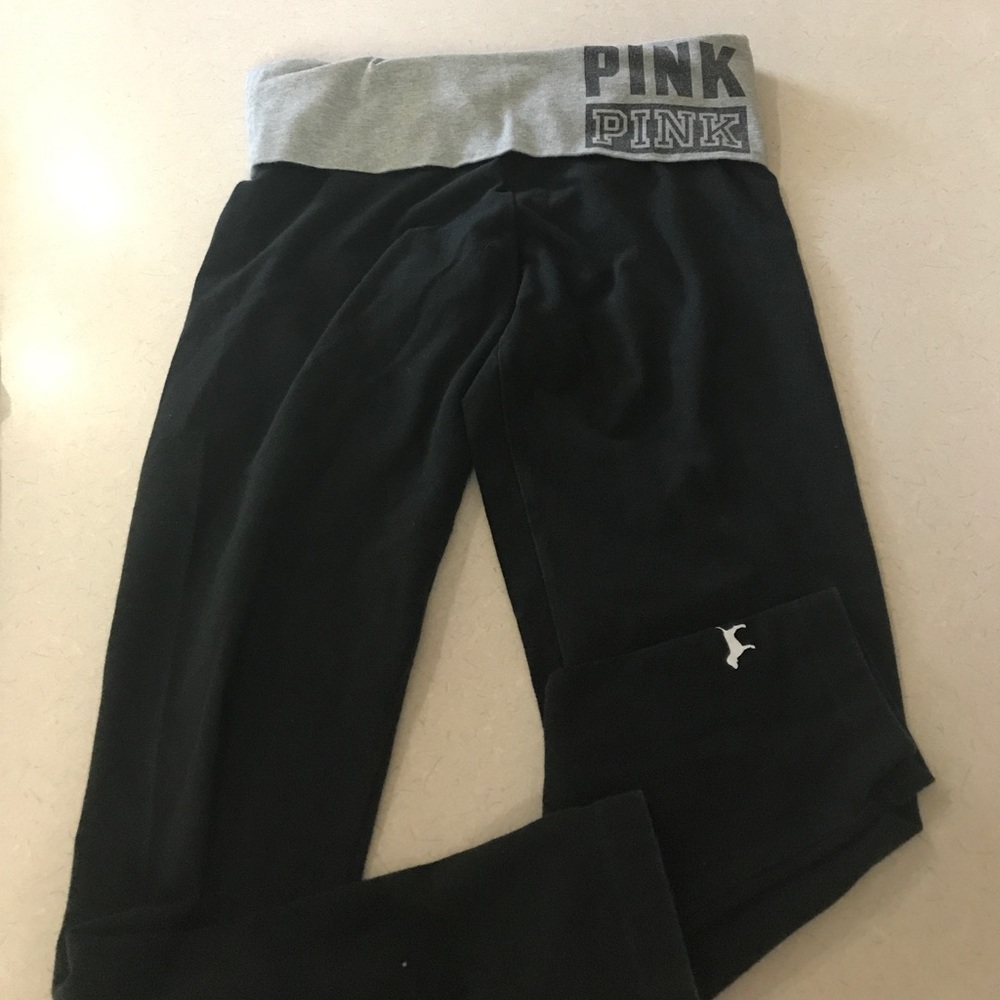 Pink yoga leggings