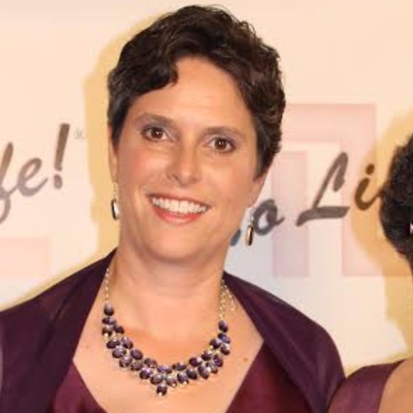 Meet your Posher, Holly - Picture 4 of 8