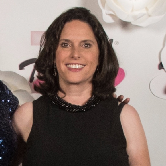 Meet your Posher, Holly - Picture 7 of 8