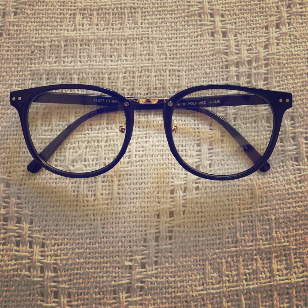 FAKE LENSES