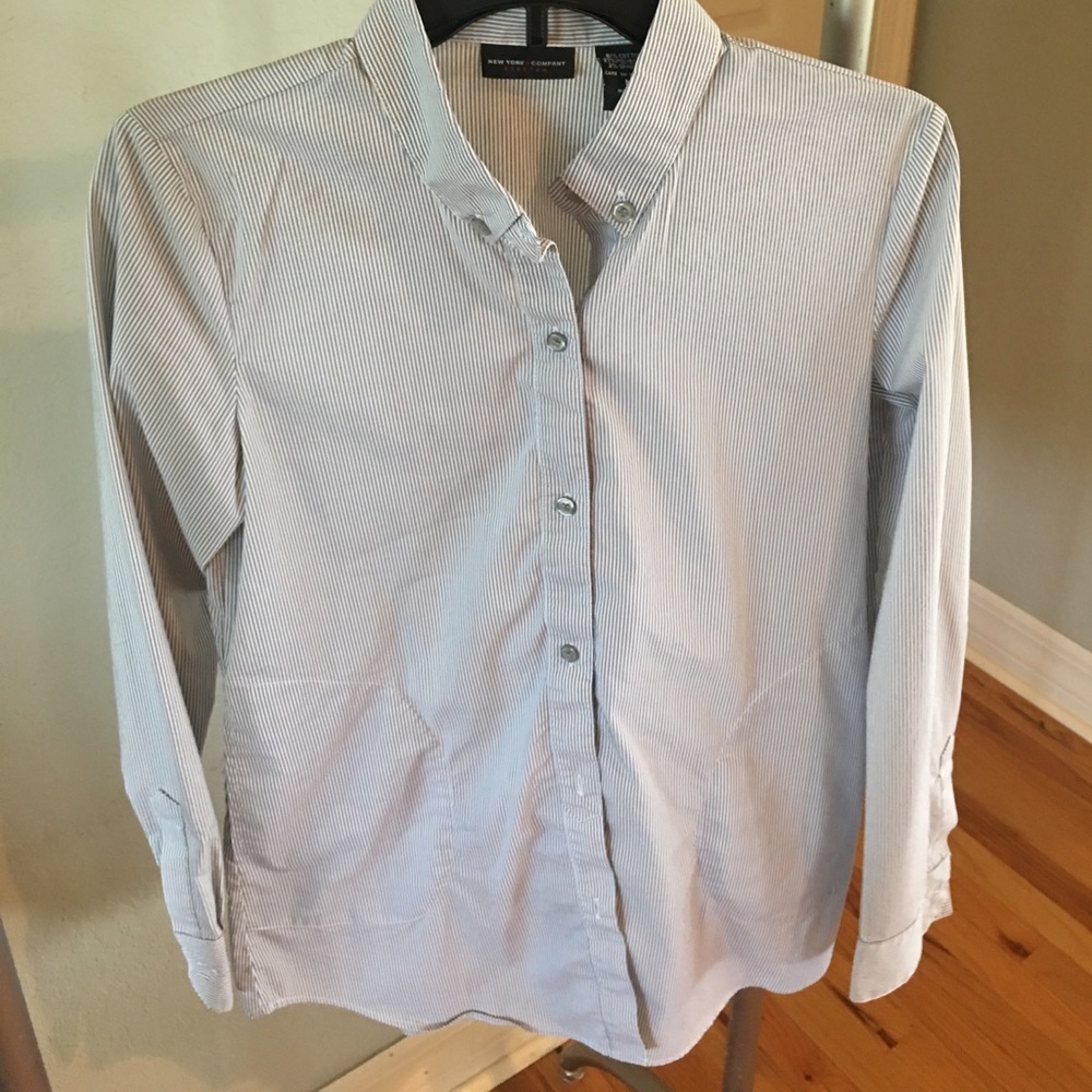 New York and Company button up