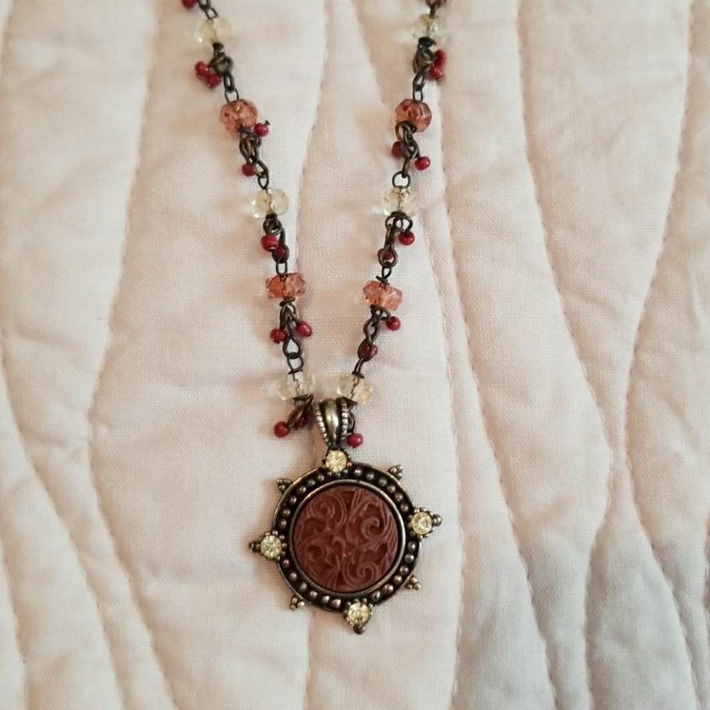 Necklaces - Picture 3 of 5