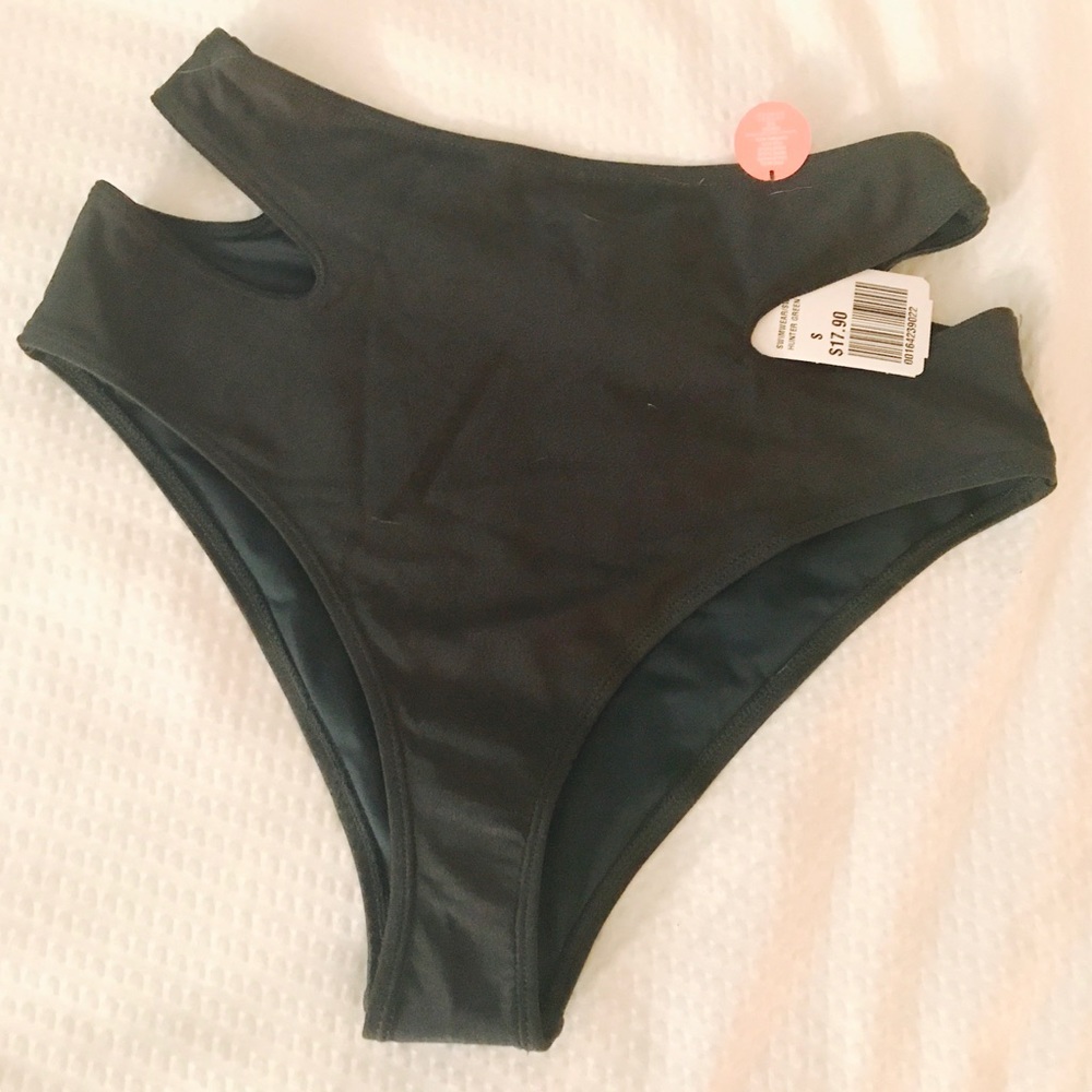 🌟 High waisted cut out Hunter Green Swim bottoms