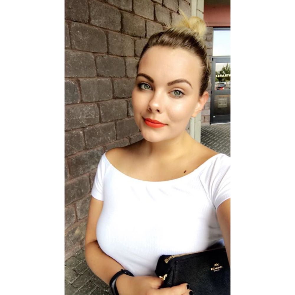 Meet your Posher, Raegan