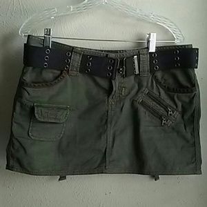 Guess mini skirt